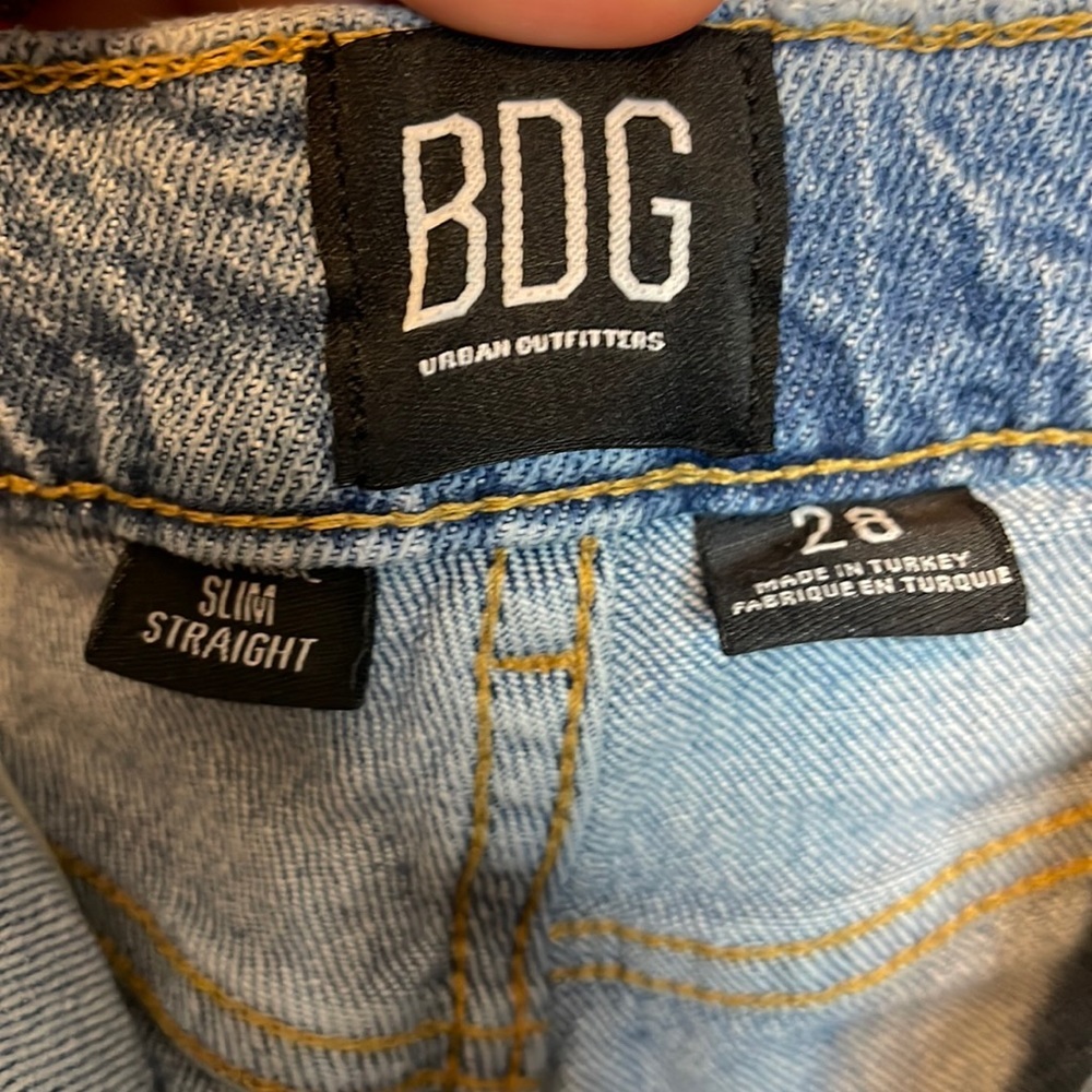 BDG Slim Straight Distressed Jeans Size 28 - Picture 4 of 6